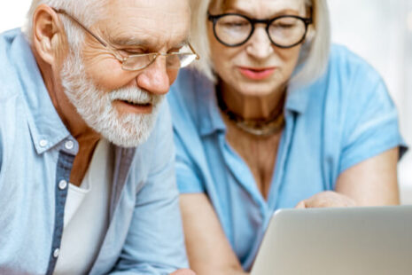 how to pay for assisted living with no money
